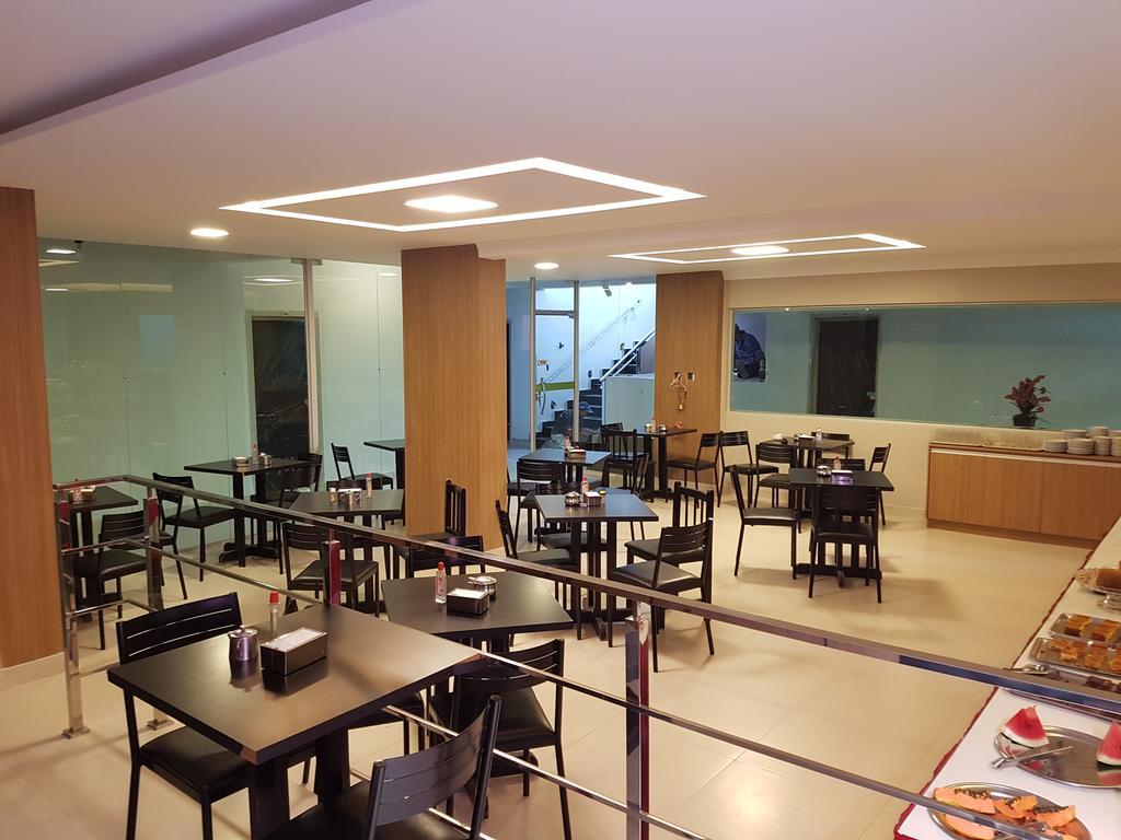Oft Place Hotel Goiânia Zewnętrze zdjęcie